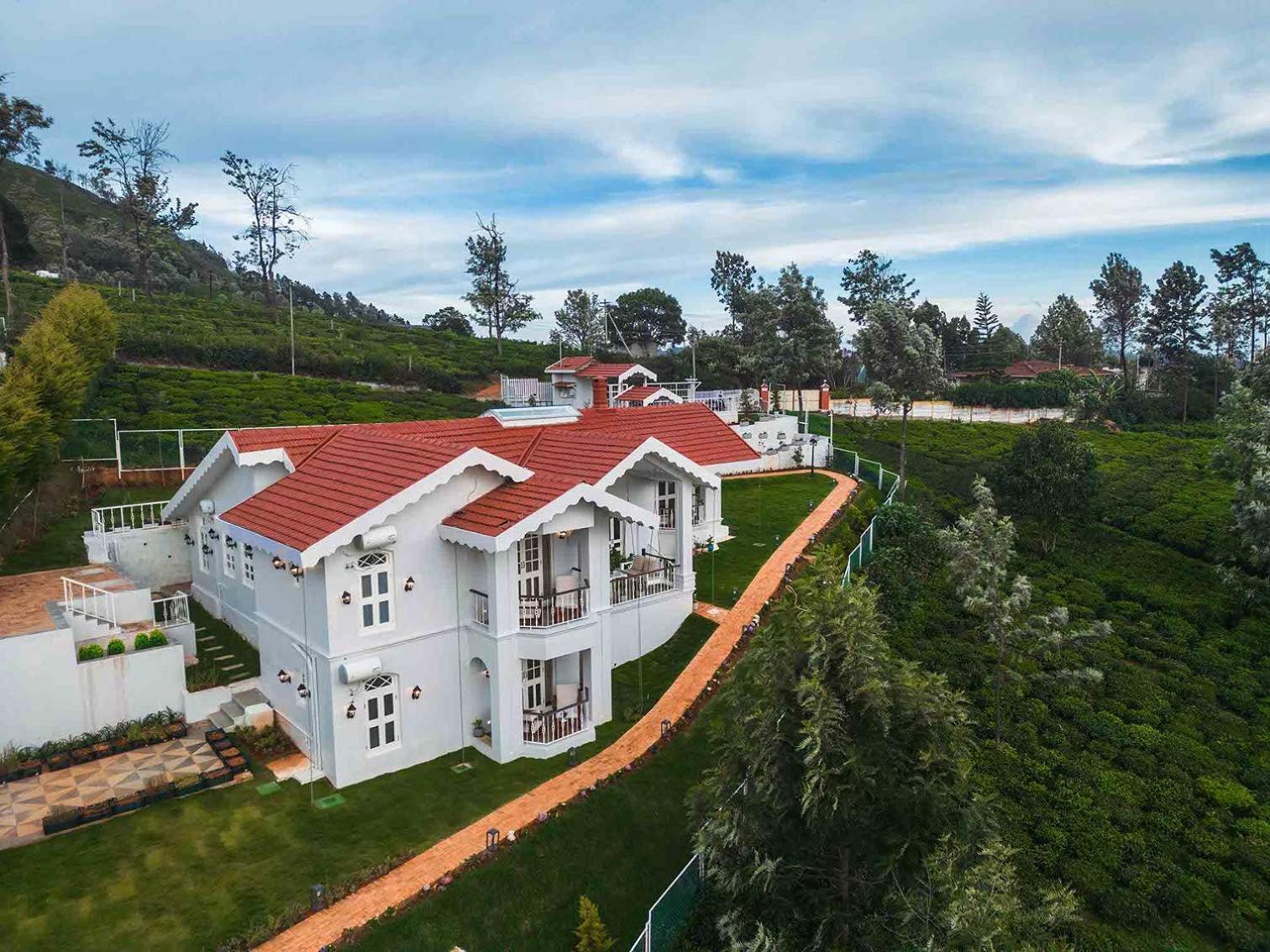 Lohonostays Villa Lansdowne Кунур Екстериор снимка